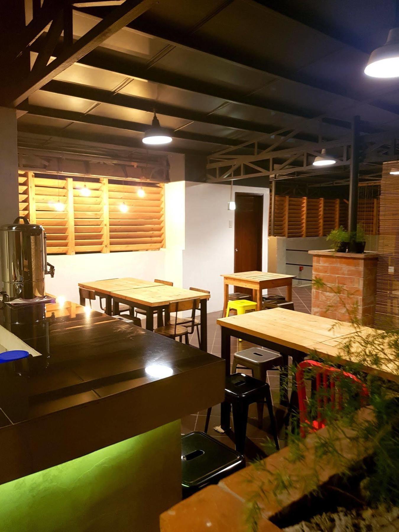 Aliria Bed And Breakfast Tagbilaran Exterior foto
